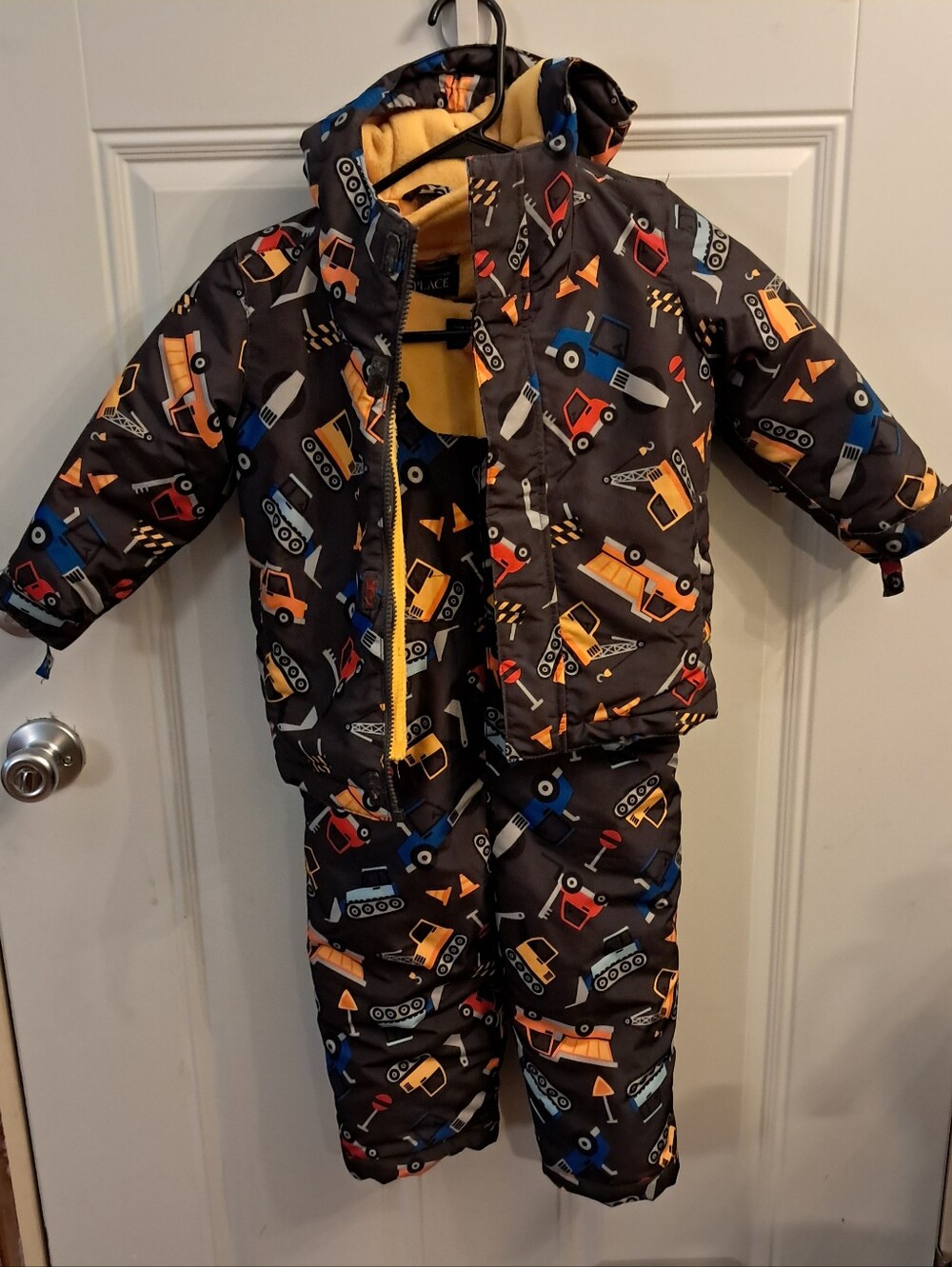 Winter Jacket And Snowpants SZ 3
